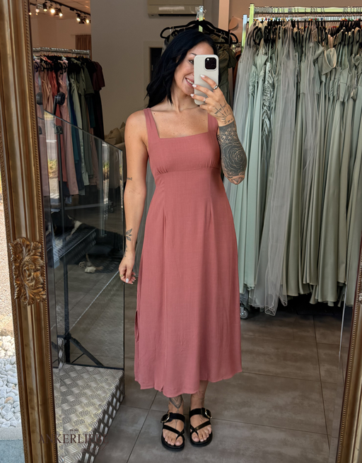 Midi-Sommerkleid mit flexiblen Rücken | dunkles blush