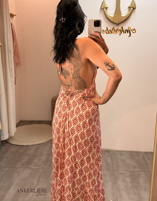 leichtes Boho-Maxikleid mit tiefem Rückenausschnitt und Schnürung | beige/rot