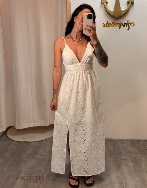 leichtes Maxikleid mit Lochspitze, Taillenraffung und Beinschlitz | weiß