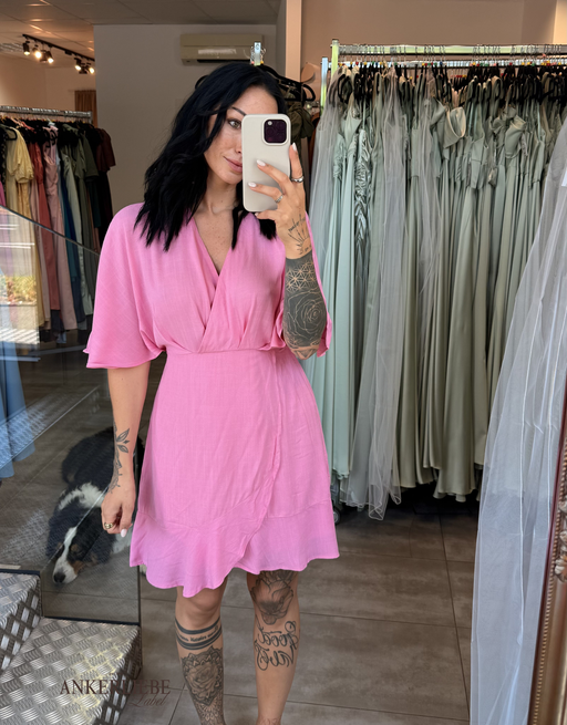 leichtes Sommerkleid in Wickeloptik | rosa
