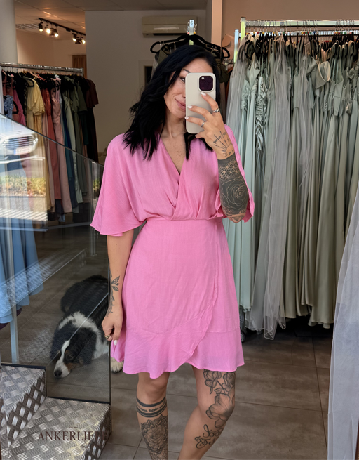 leichtes Sommerkleid in Wickeloptik | rosa