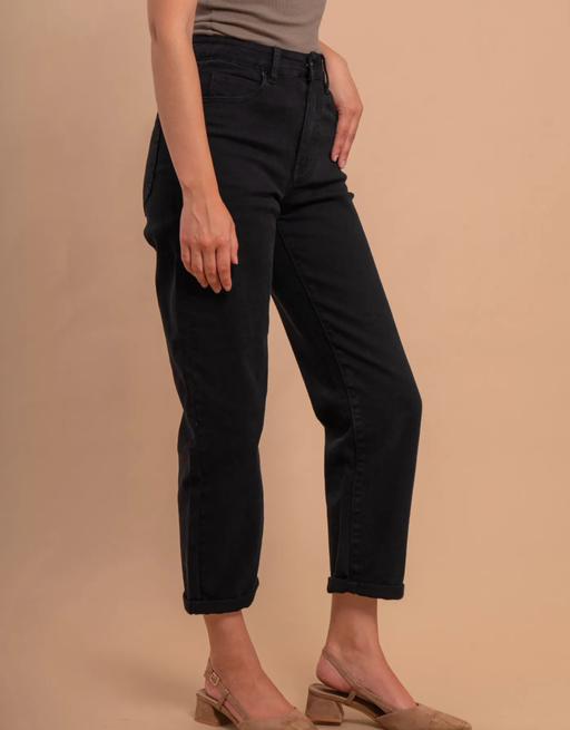 mom jean perfect black | soft denim
