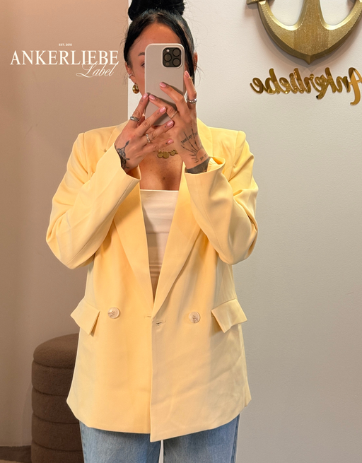 oversized blazer | butter yellow