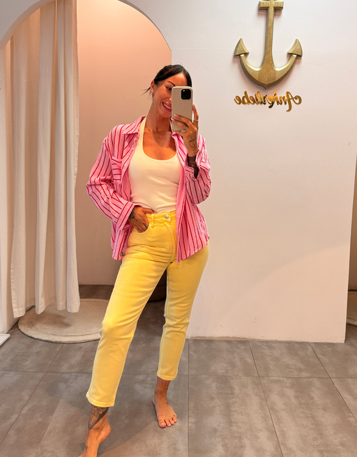 mom jean stretch | butteryellow