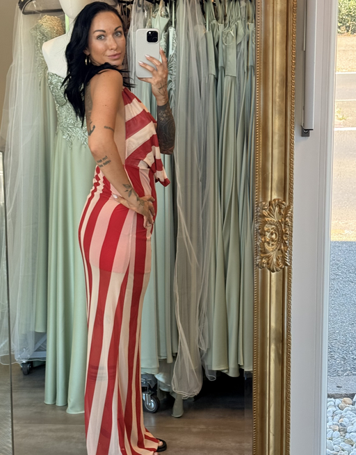 langes mesh-kleid mit streifenmuster | rot/rosa
