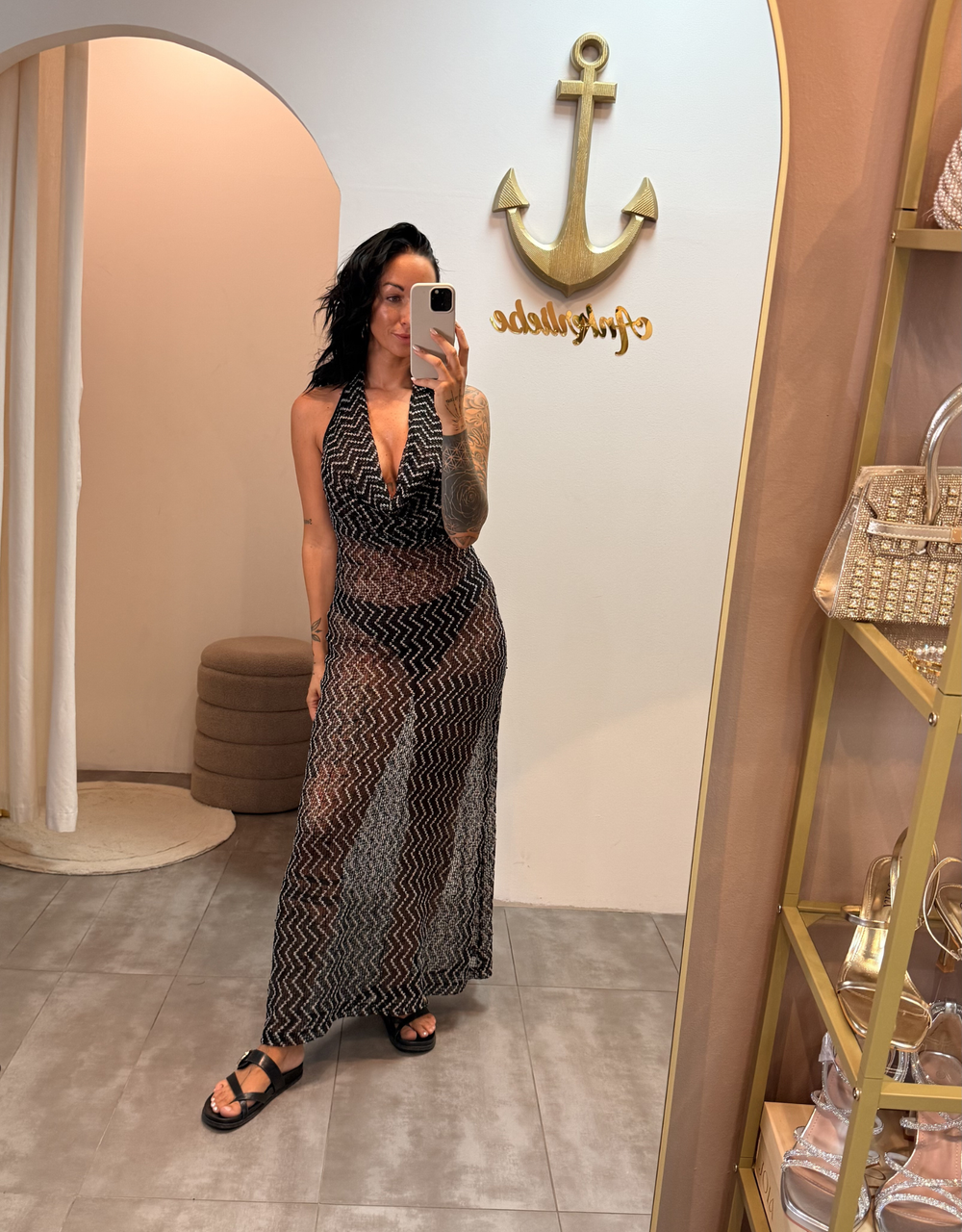 rückenfreies transparentes neckholderkleid | schwarz/weiß