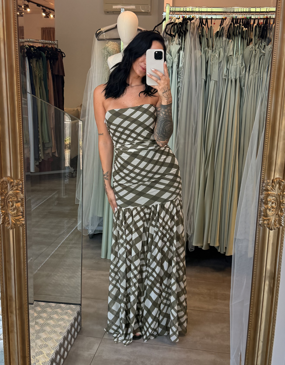 trägerloses mesh-kleid mit karomuster | creme/olive