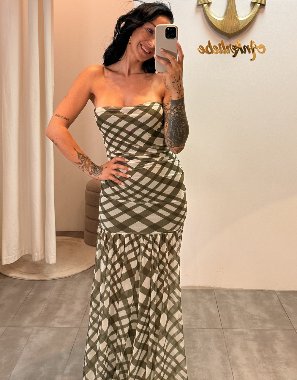 trägerloses mesh-kleid mit karomuster | creme/olive