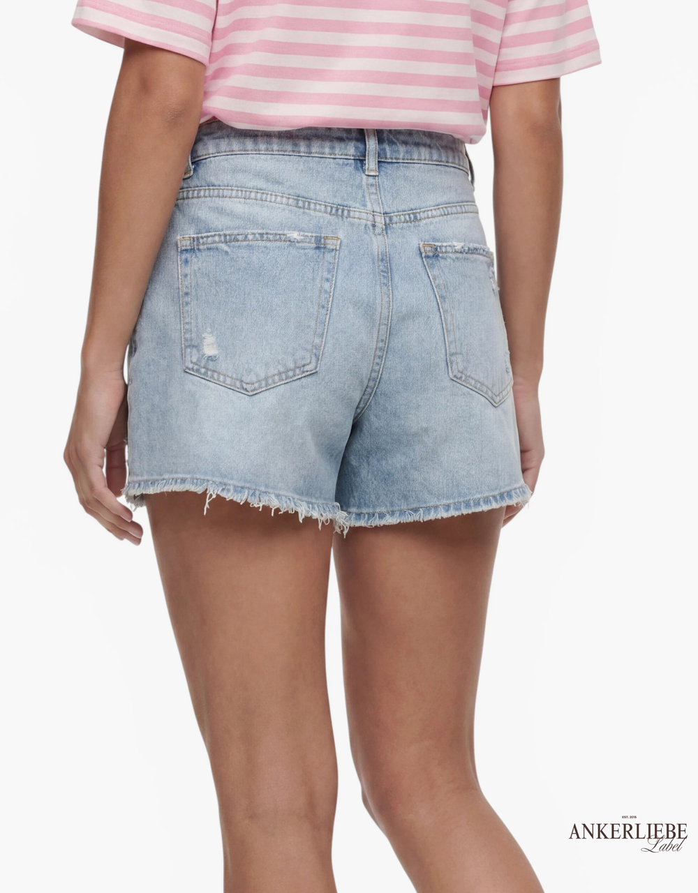 fold over destroyed denim | mom short
