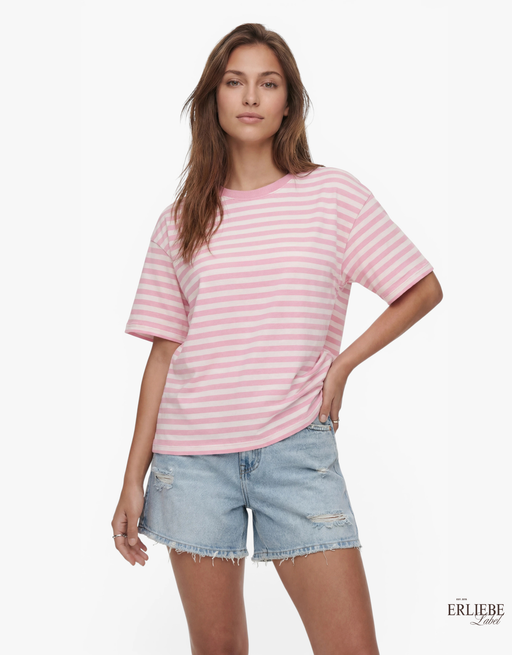 fold over destroyed denim | mom short