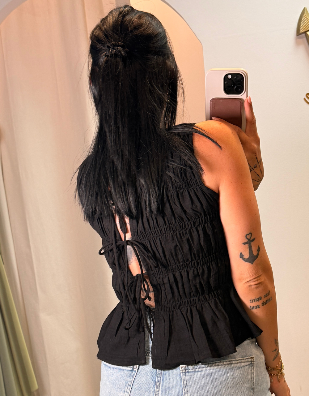 fine bow top | schwarz