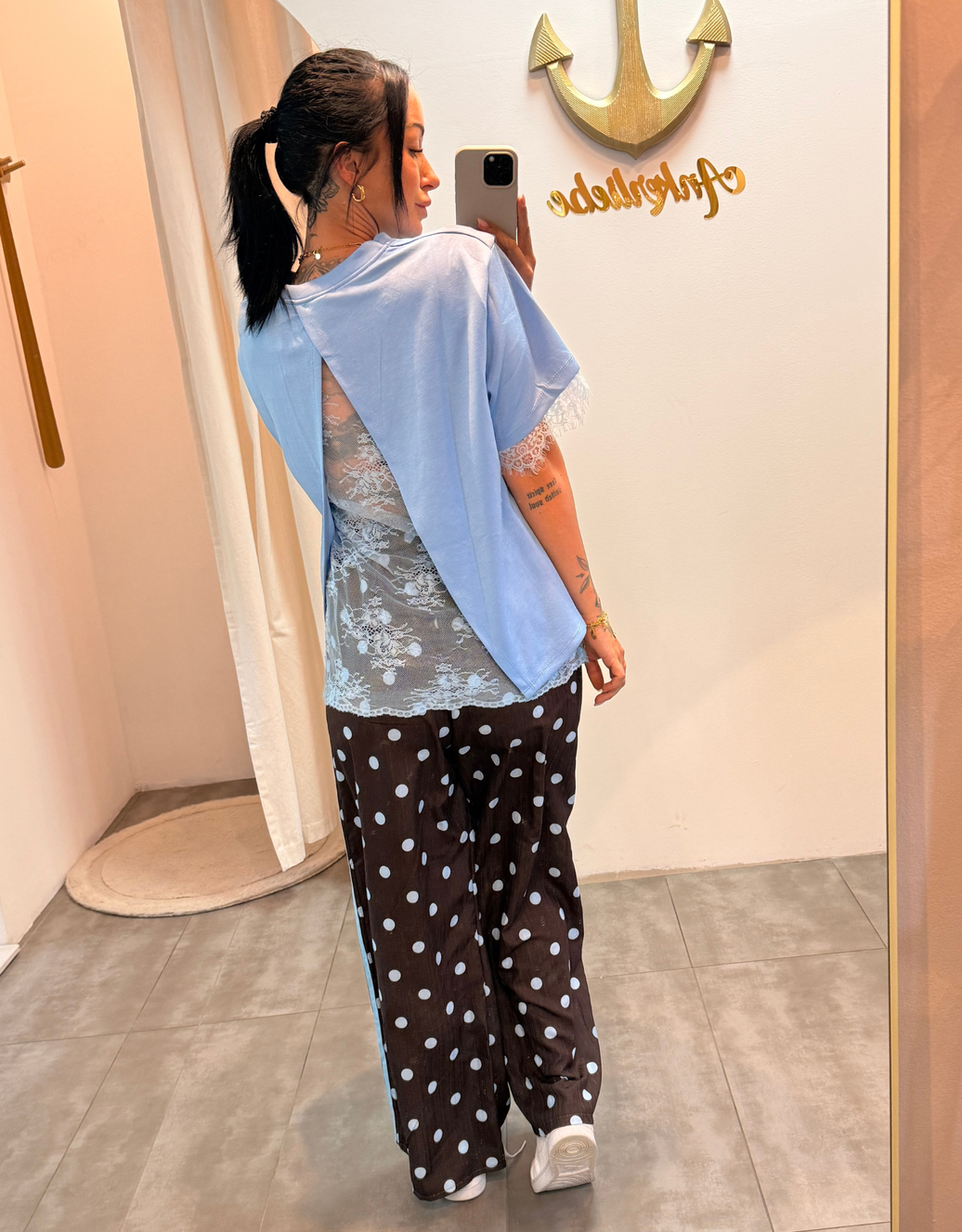 spitzenshirt open back | blau