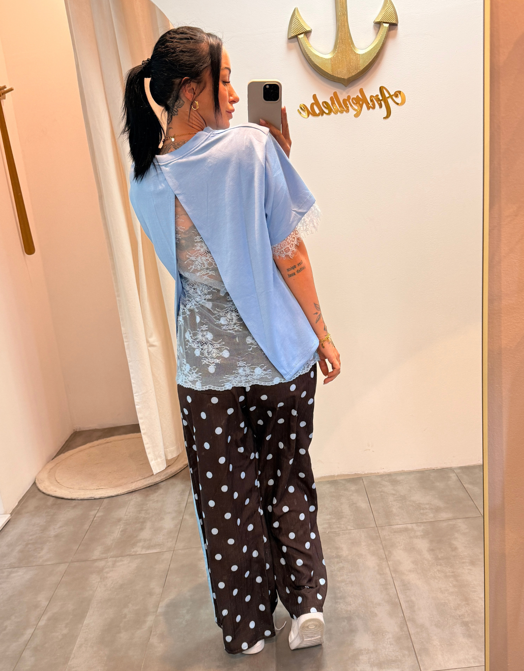 spitzenshirt open back | blau
