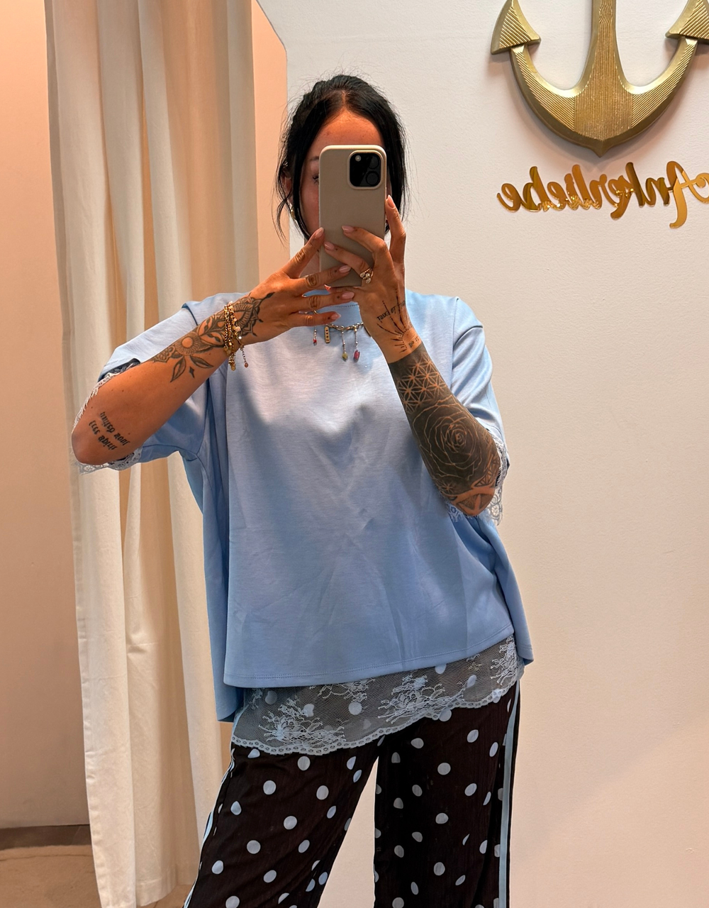 spitzenshirt open back | blau