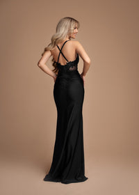 hm2425-nadia-2
