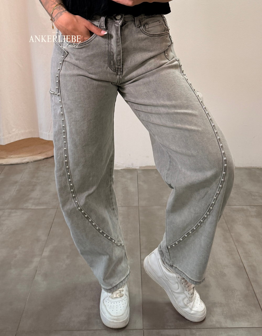 soft denim ballon jean | light grey stud