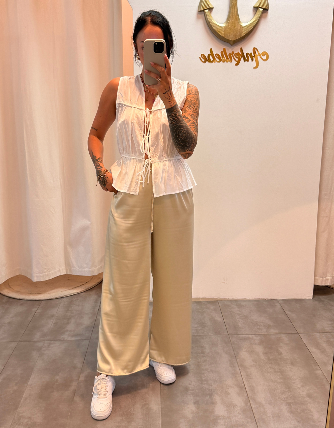 image leichte satinhose| golden beige