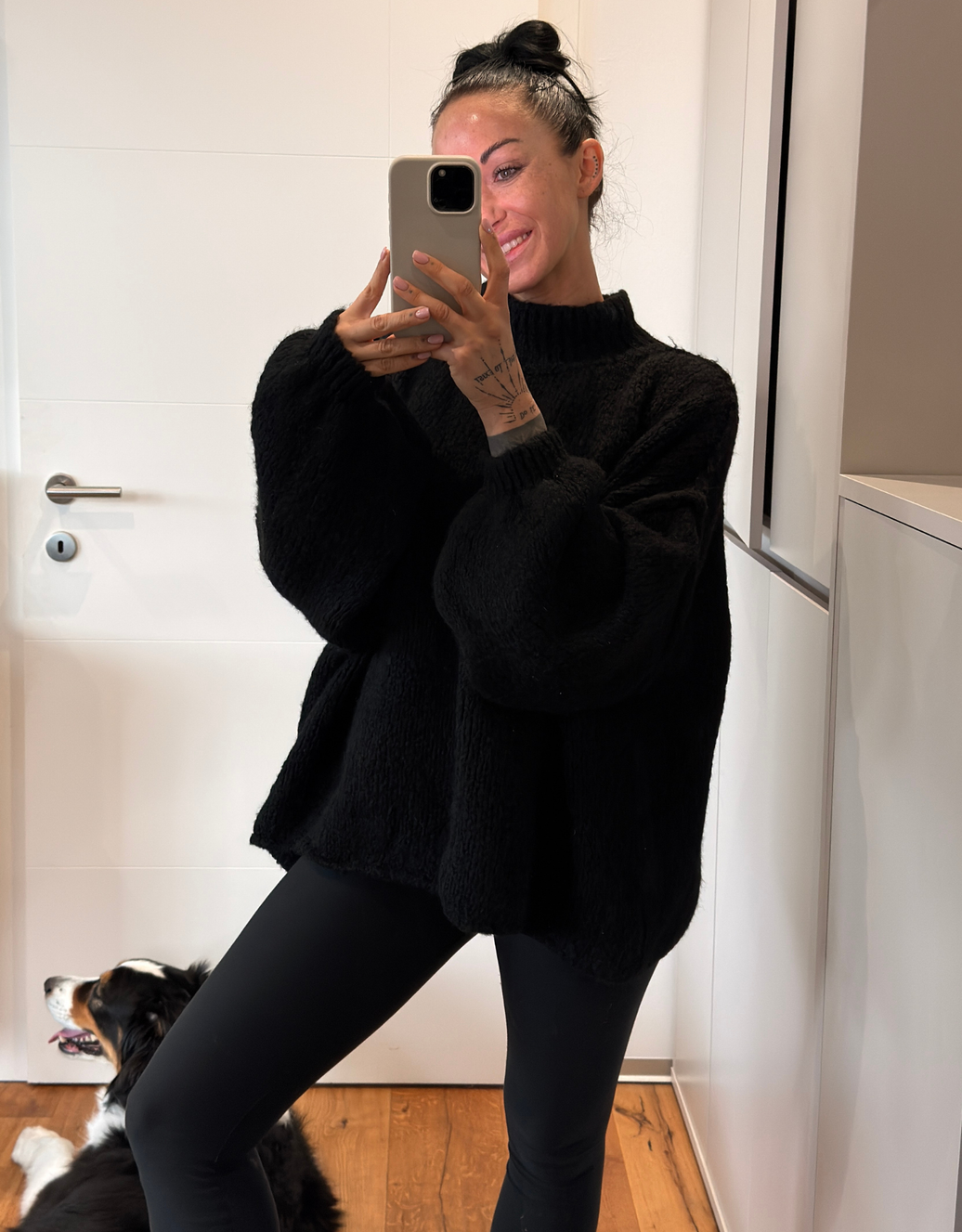 Oversize Statement Pullover | schwarz