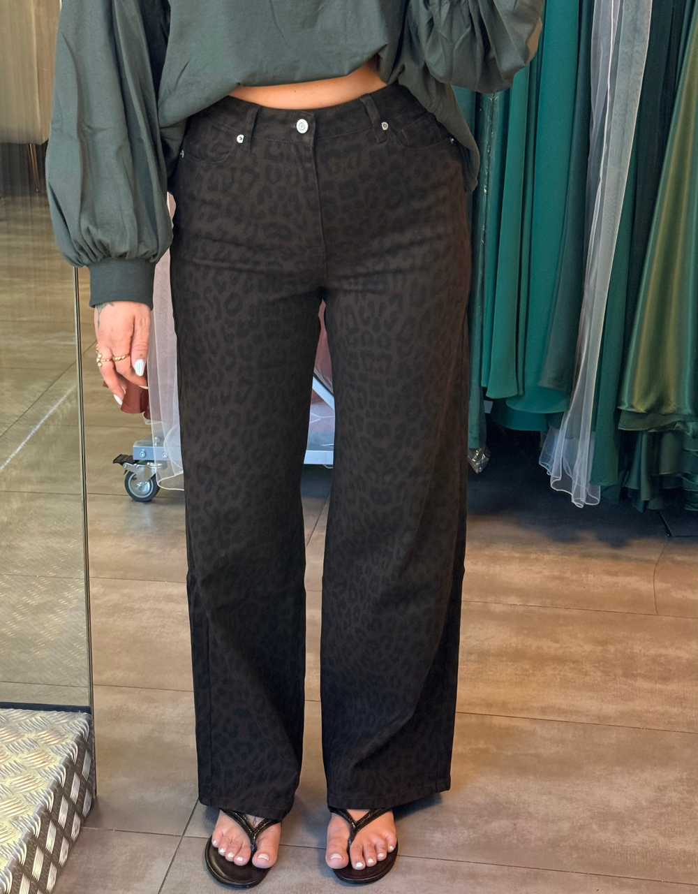 wide leg leo chocolate | soft denim