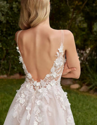 liora | off weiß nude