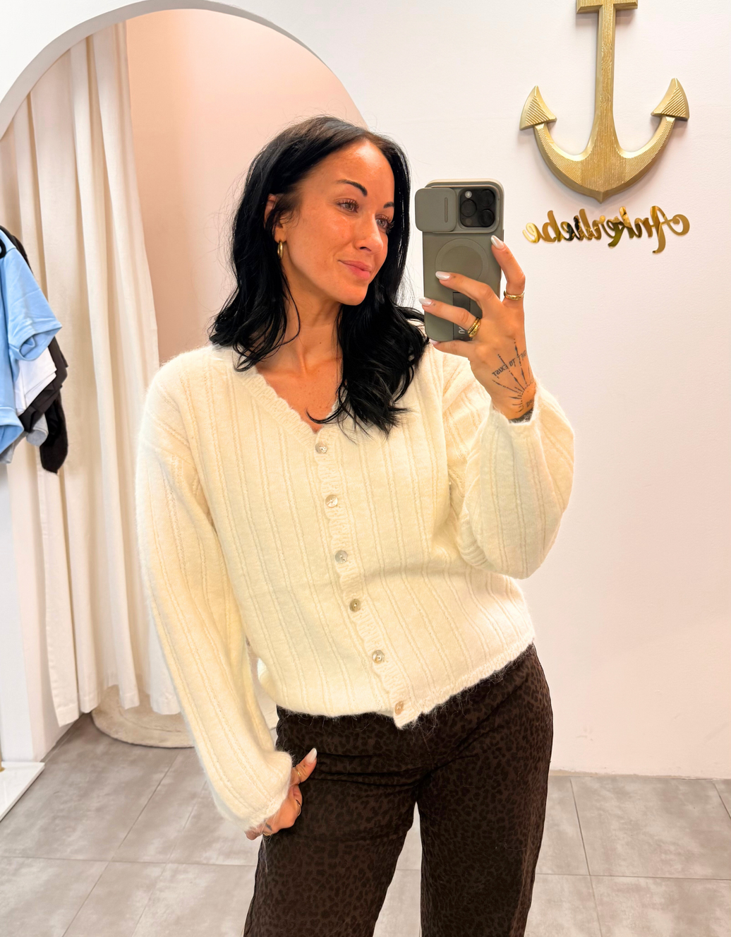 viscose-cardigan mit ballonärmeln | creme oder choco