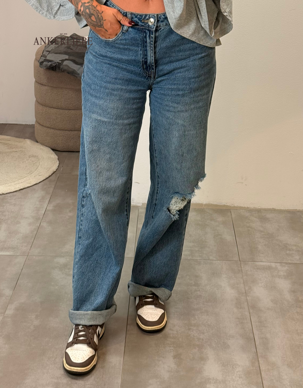 wide leg destroyed long jean | soft denim
