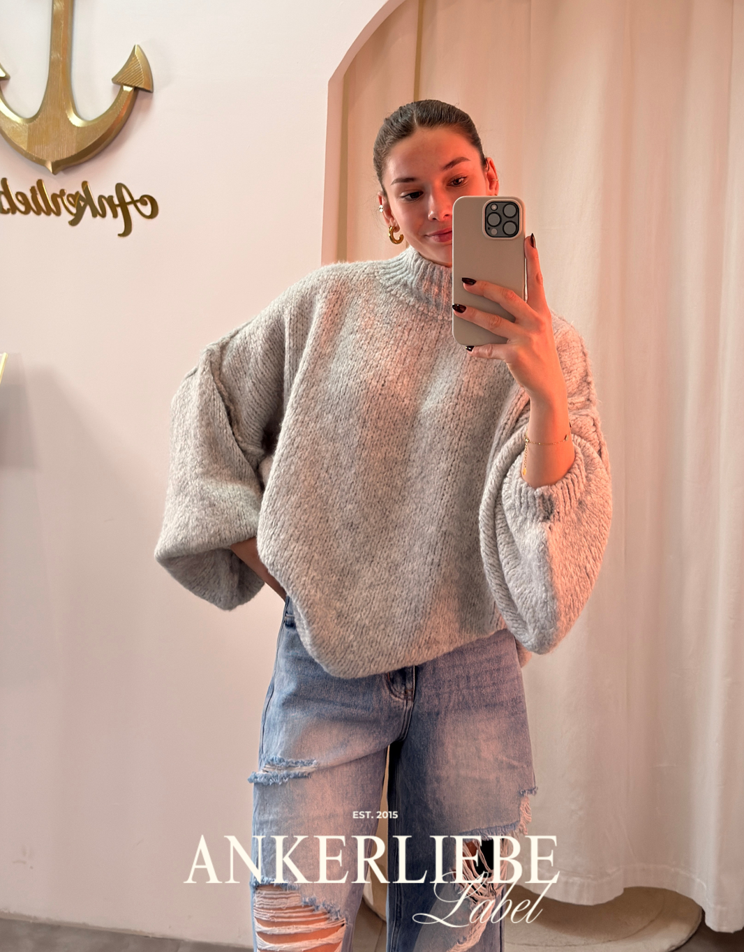 image Oversize Statement Pullover | hellgrau