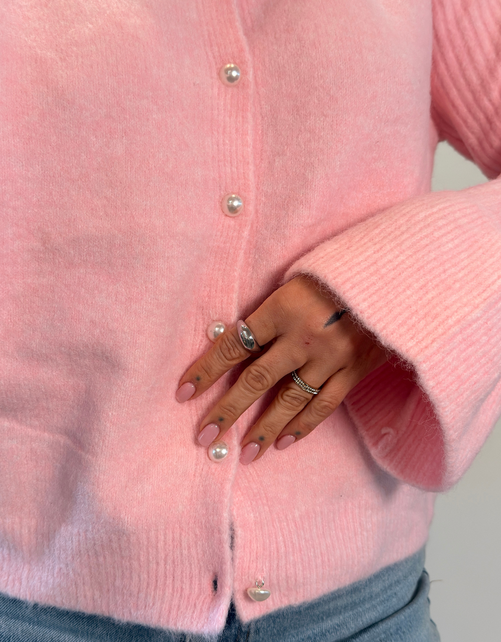 pearly cardigan | rosa
