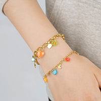 Playful charms Armband kombiniert im Layering mit zweitem Armband