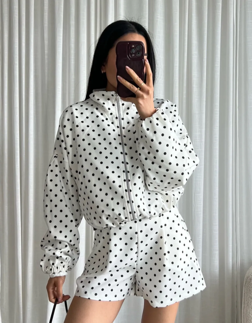 polka dot funnel neck jacke | weiß