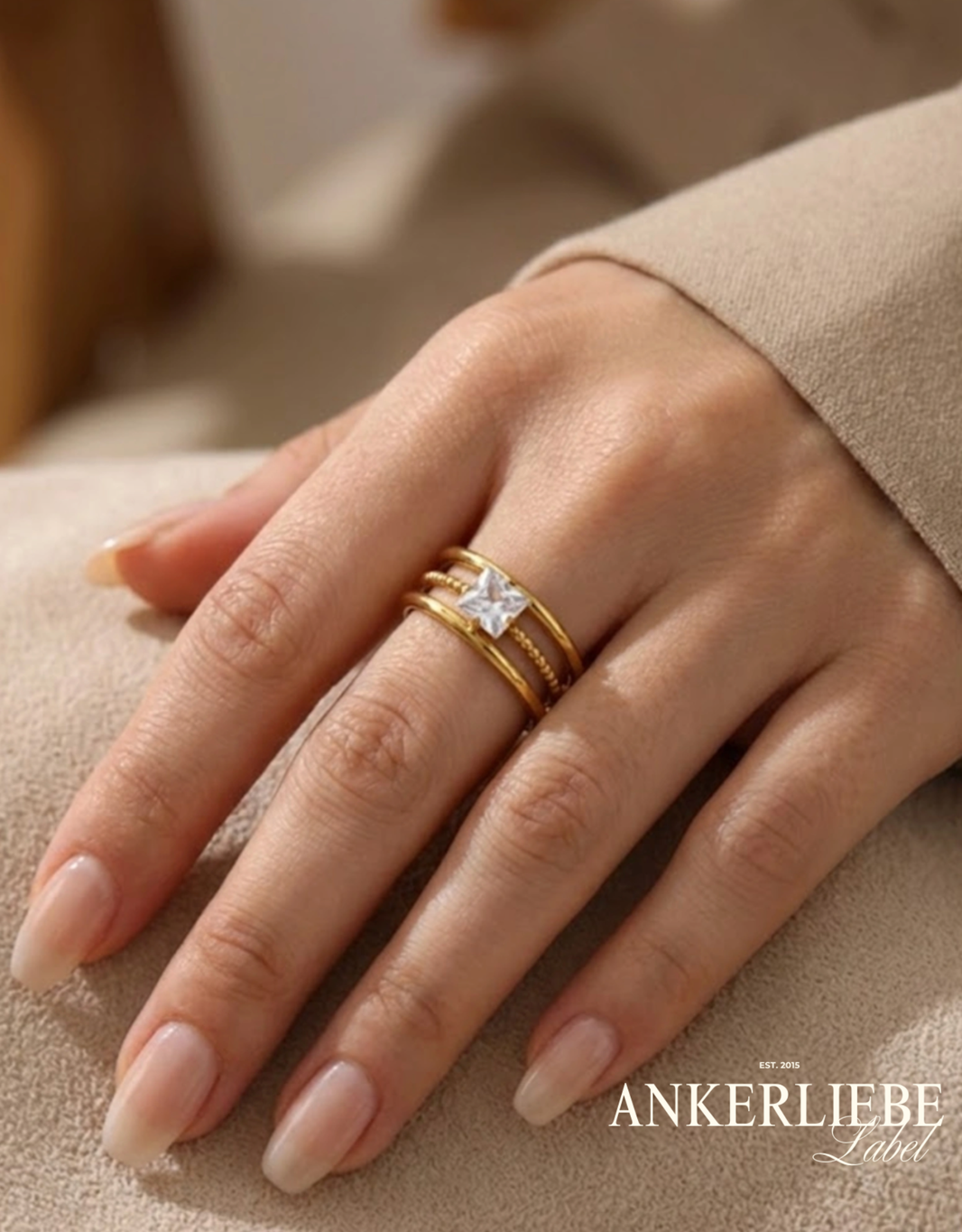 multi-ring mit quadratischem glitzerstein