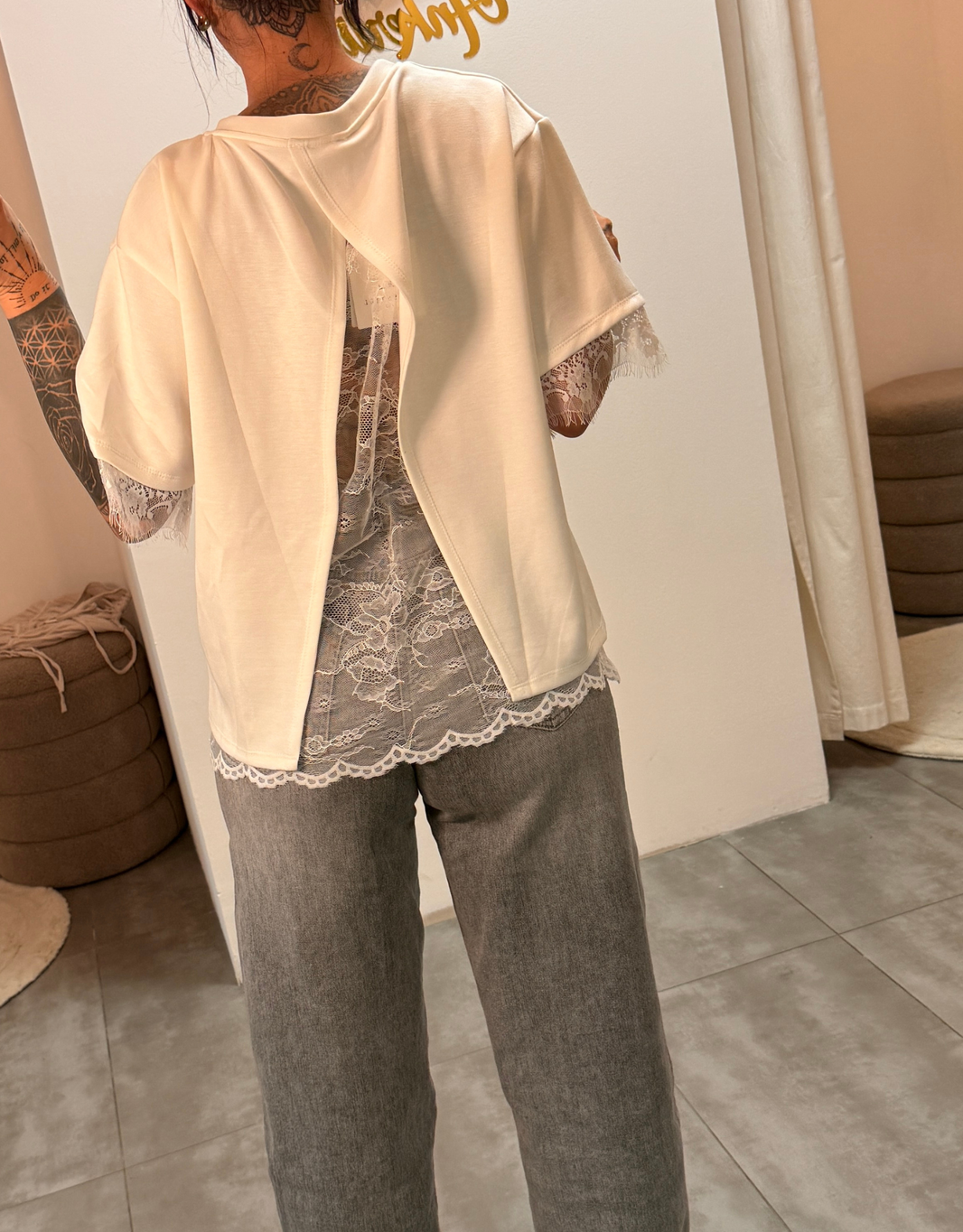 image spitzenshirt open back | creme