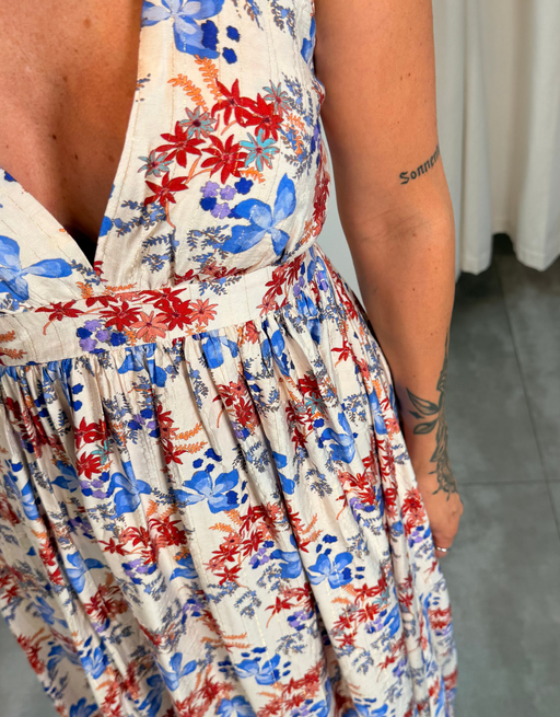 Boho-Sommerkleid mit überkreuzten Trägern & elastischem Bund | beige