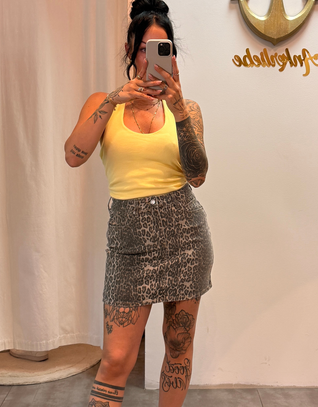 soft denim rock | smoky leo