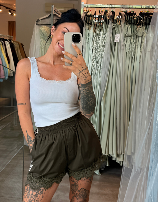 spitzen trackpant | khaki