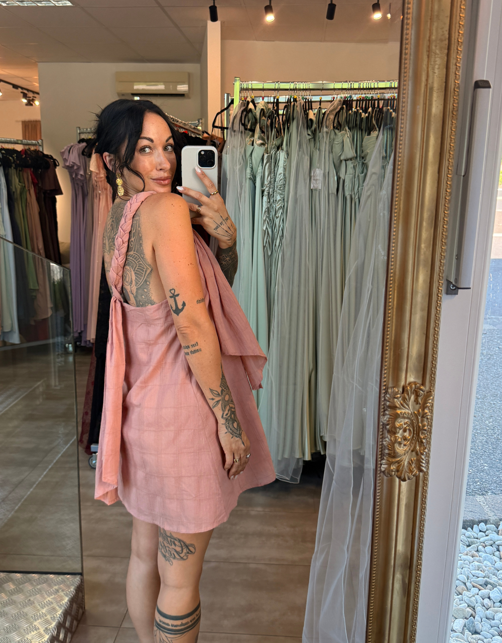 one shoulder baumwollkleid mit geflochtenen trägern | altrosa