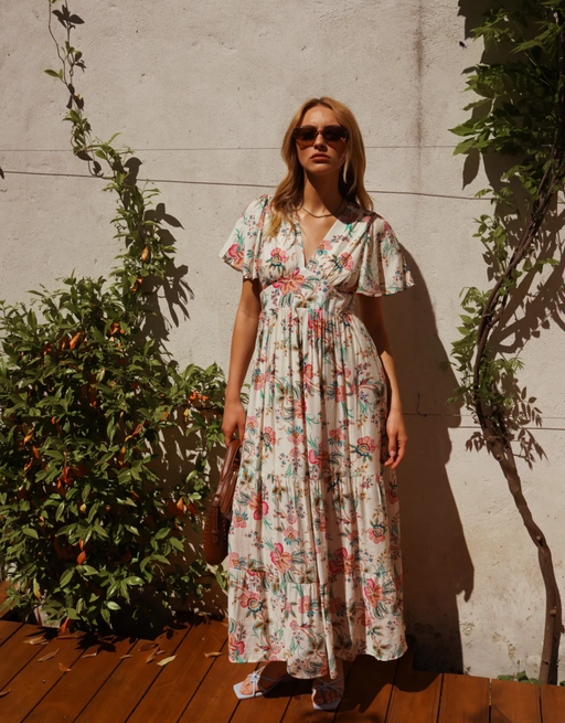 fließendes Maxikleid mit Blumenprint und Volantrock | cremeweiß
