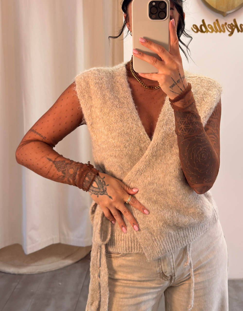 mesh-top langarm mit high neck | braun gepunktet