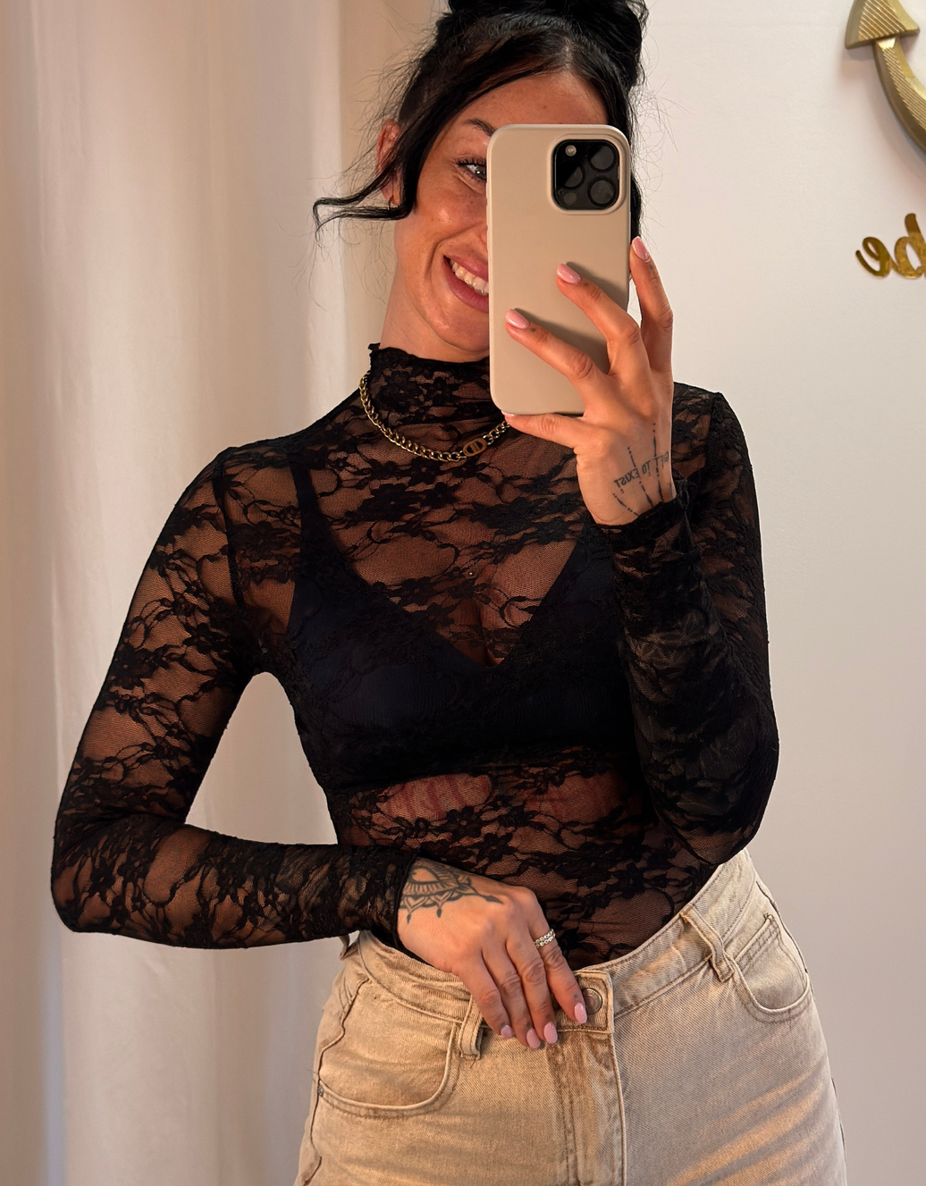 florales spitzenoberteil langarm | schwarz