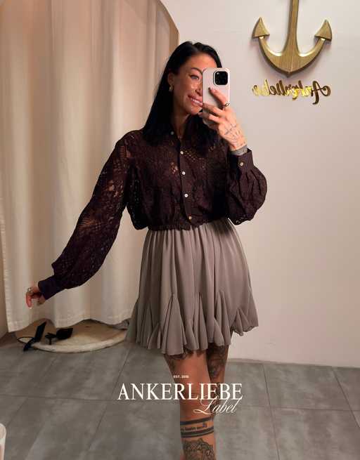 spitzen-crop-bluse | chocolate