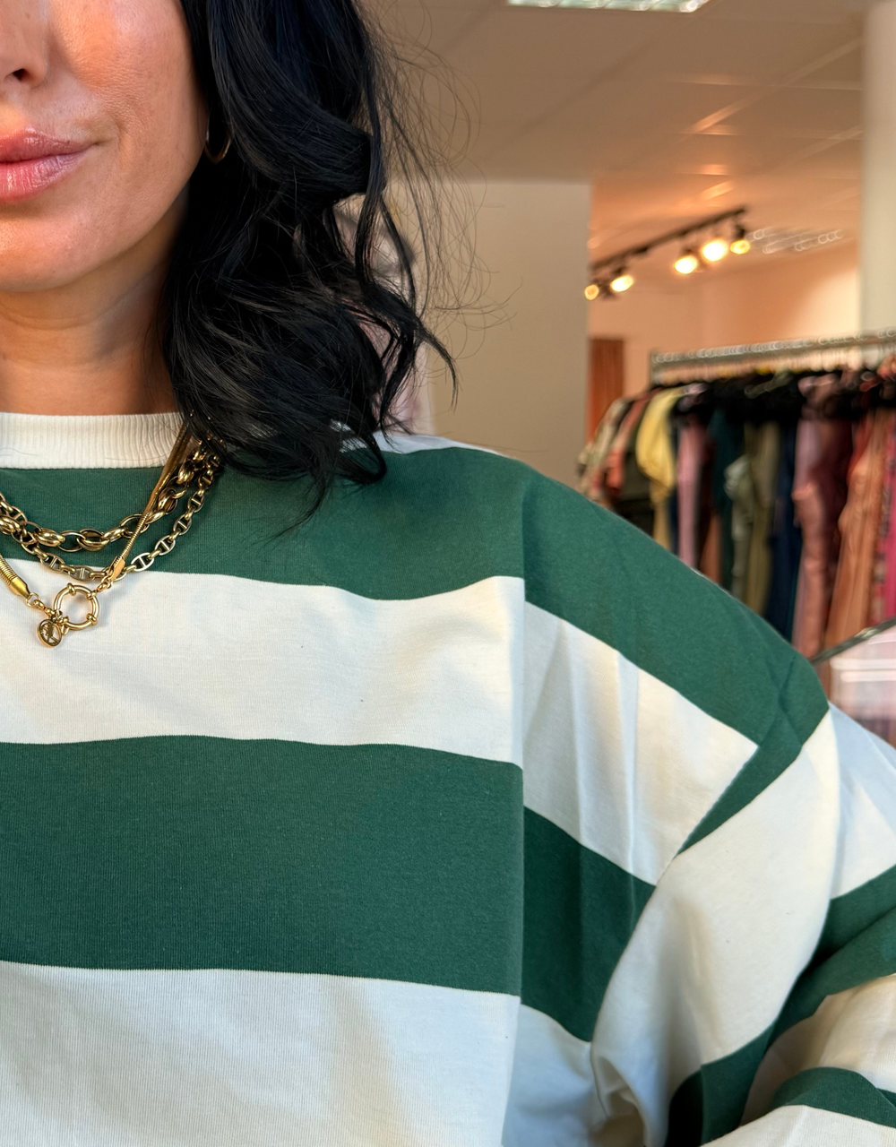 oversize longsleeve gestreift mit besonderen ärmeln | creme/grün