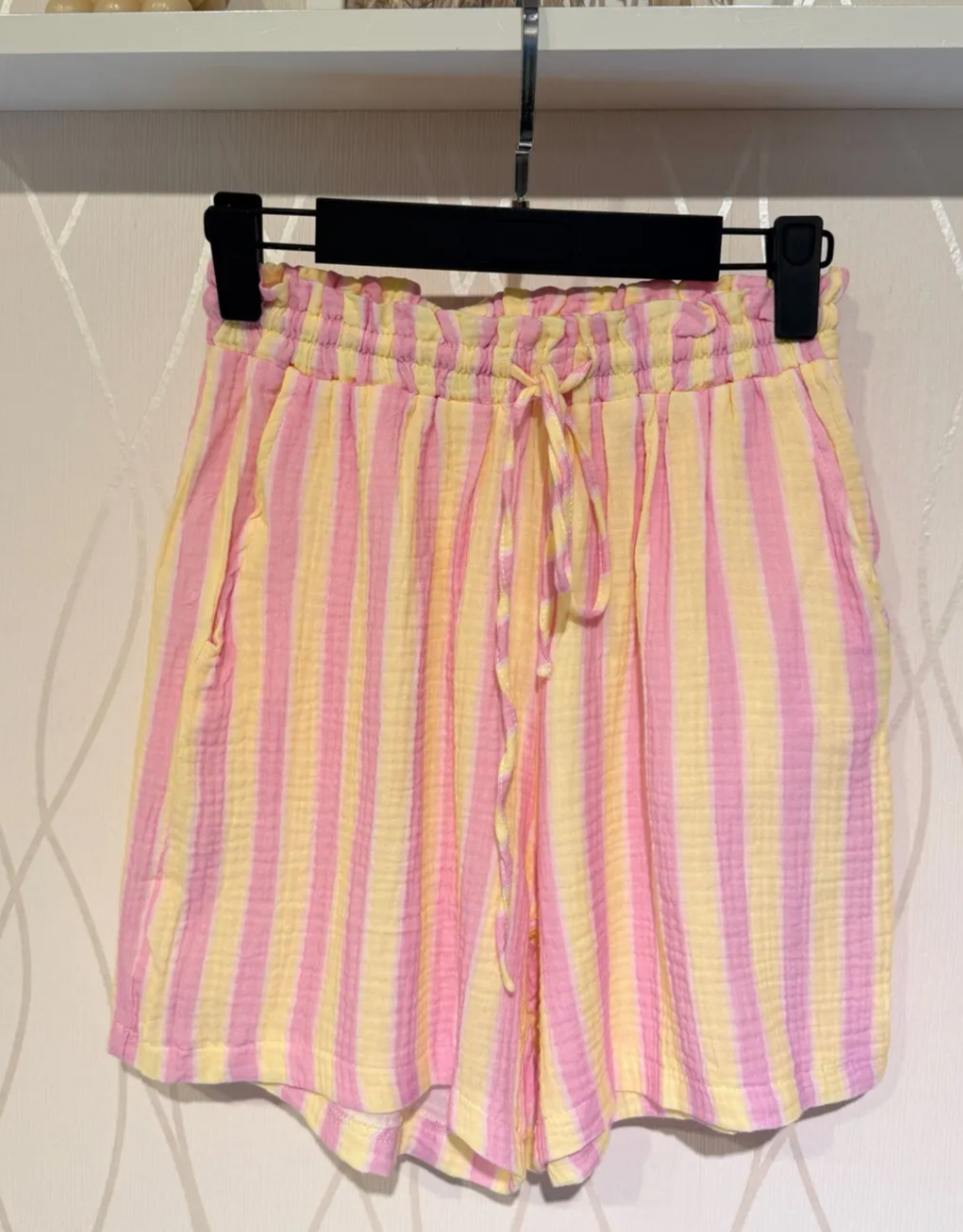 image musselin short | butteryellow