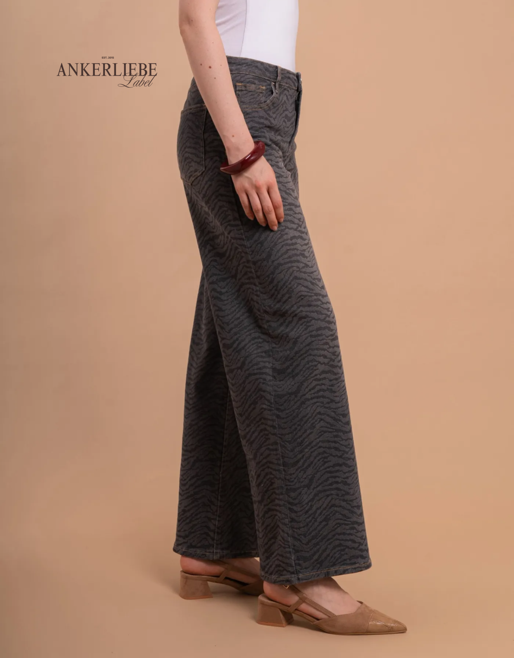 wide leg grey zebra print | soft denim